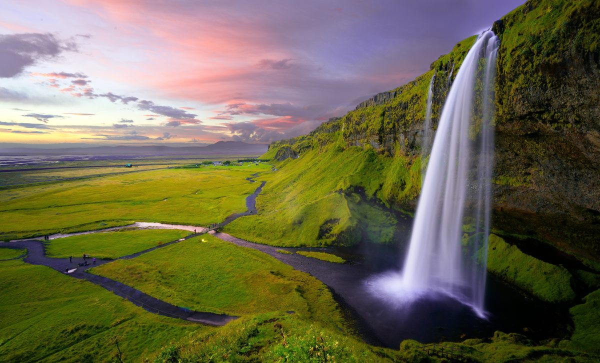 iceland_waterfall