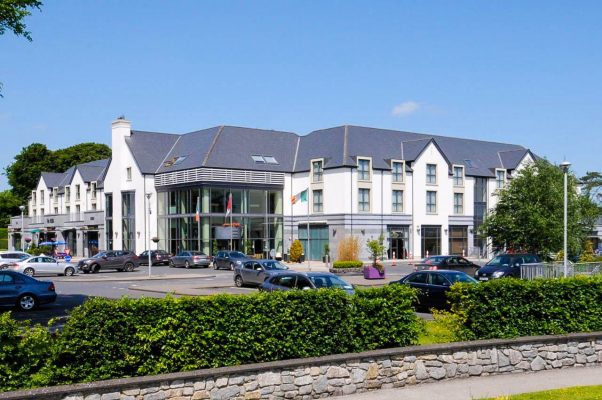 Raheen Woods Hotel