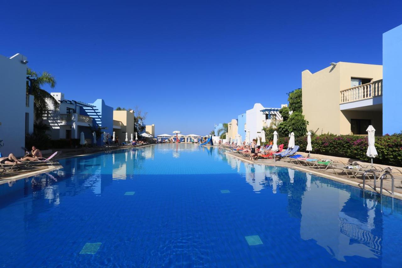 ALLINCLUSIVE holiday in Cyprus for €358 p.p flights from Dublin + 7