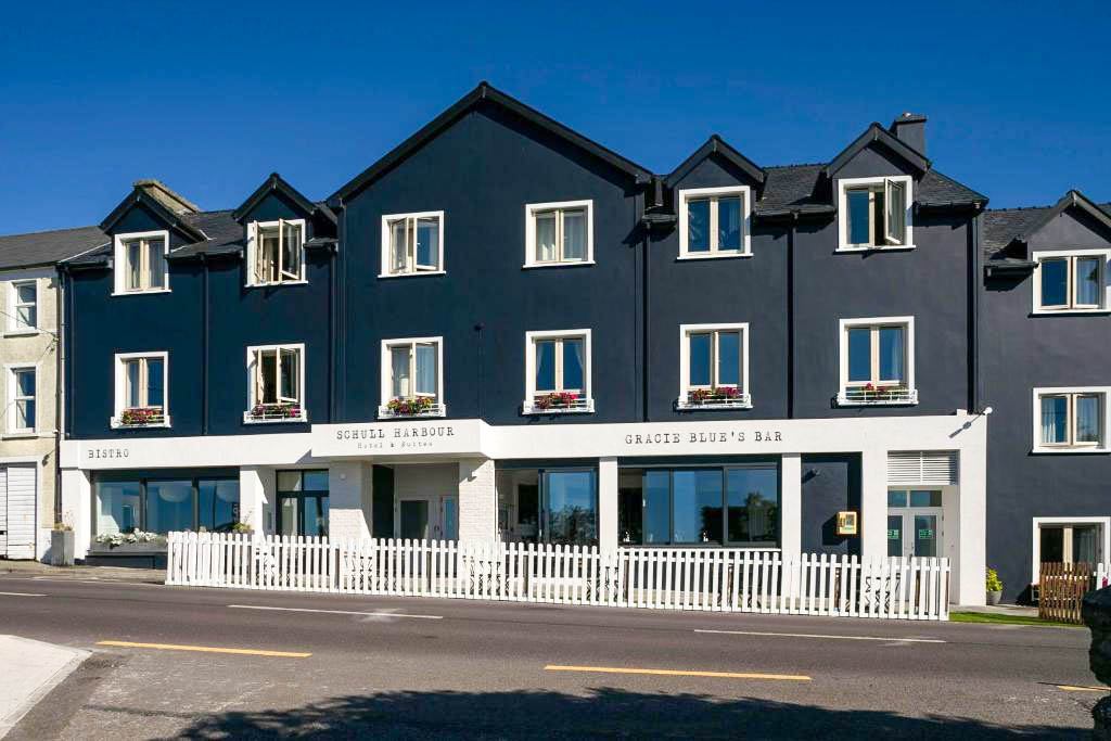 Schull Harbour Hotel & Leisure Centre